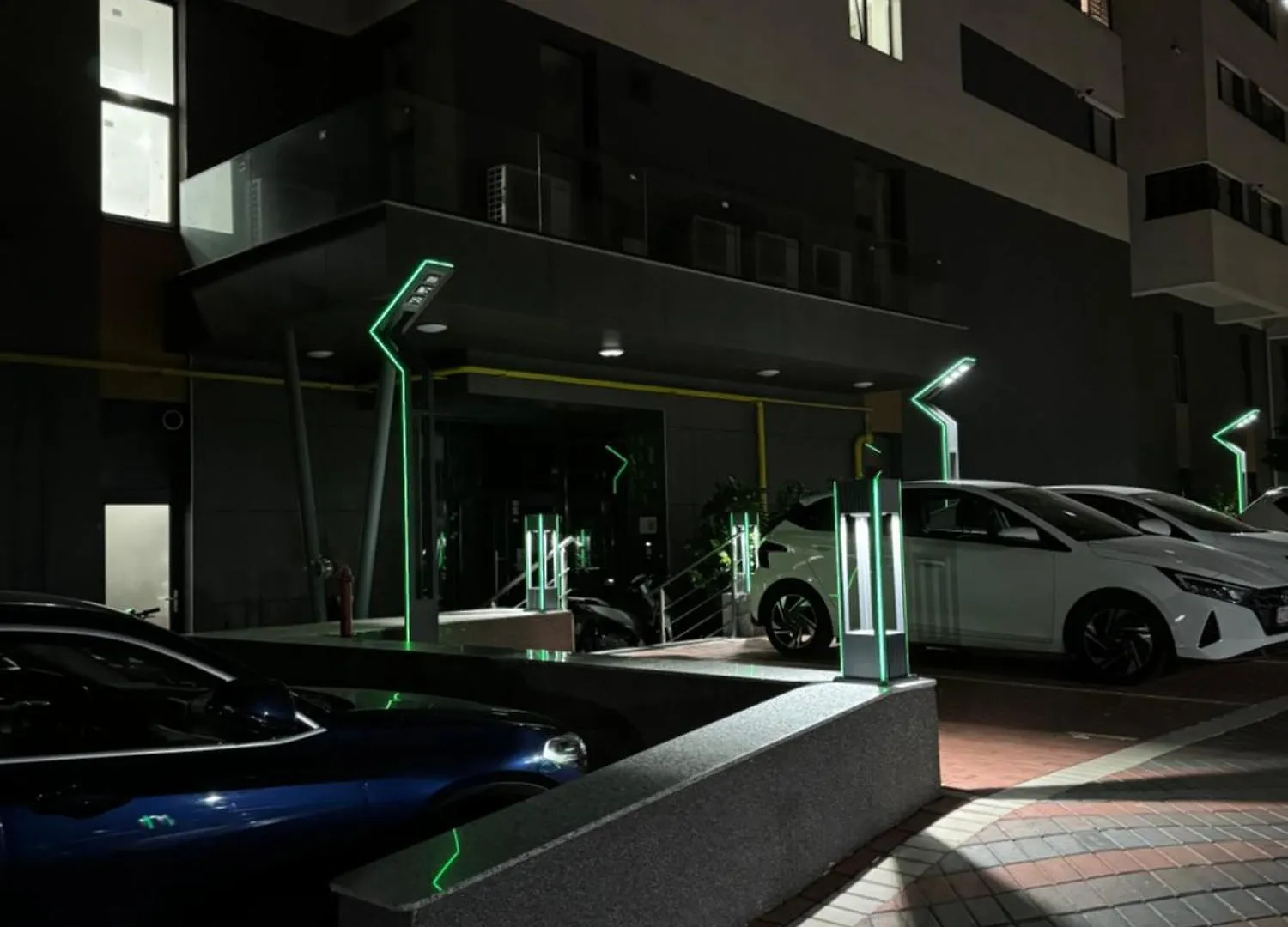 Zenith Central Address Apartment With Parking Bukarest