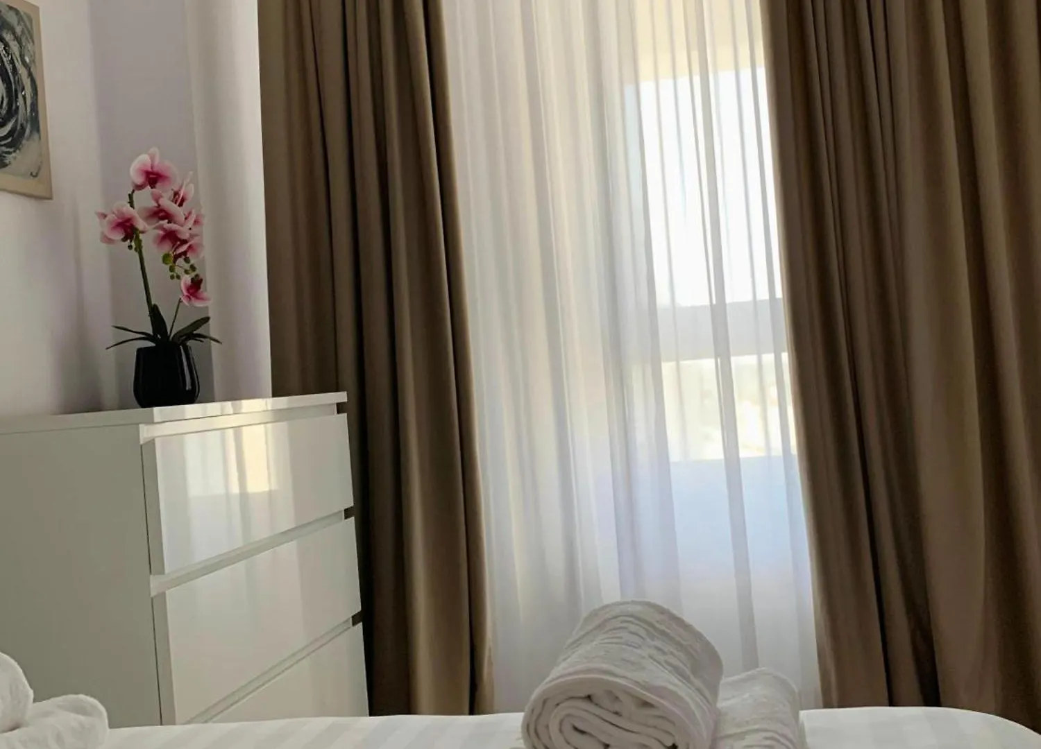 Zenith Central Address Apartment With Parking Bukarest 0*,  Románia
